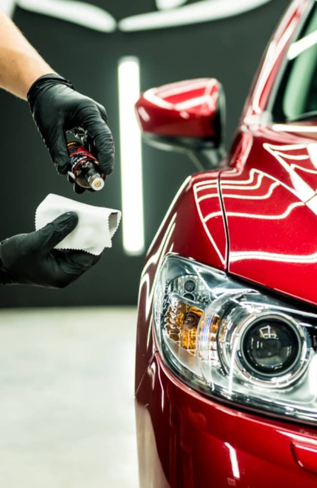 Ceramic-Coating-applying